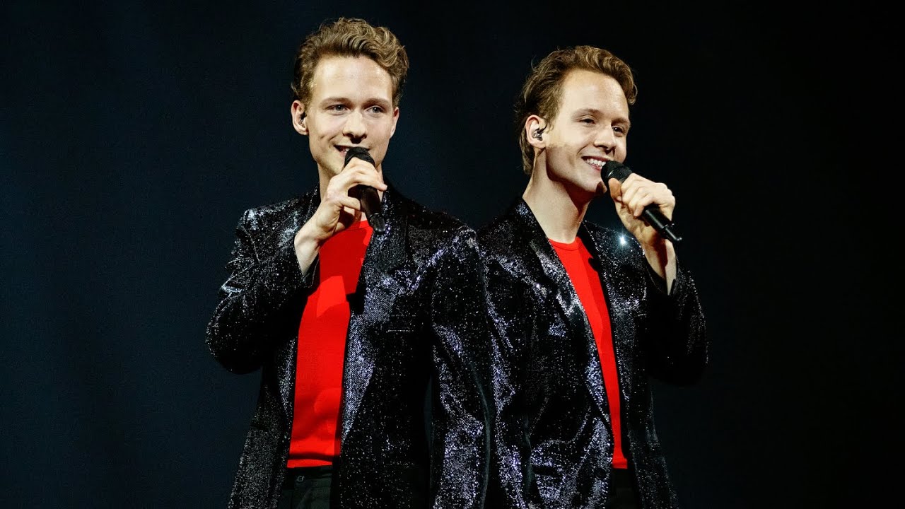 The Cosmic Twins - Silver Bullet | Dansk Melodi Grand Prix 2021