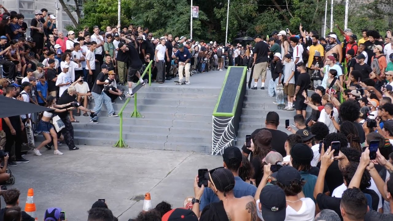 MONSTER SUPER TOUR NA PRAÇA ROOSEVELT EM SP