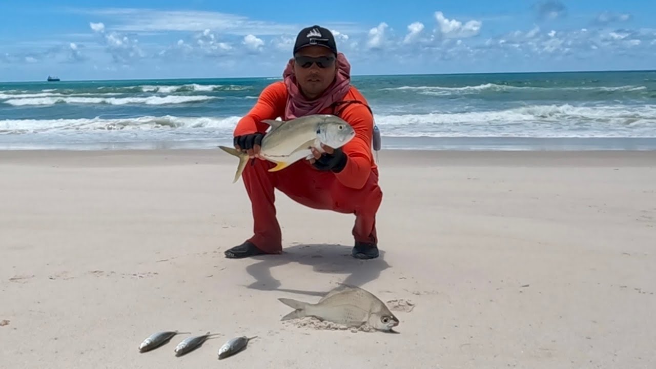 pescaria na praia do buraco do Hermínio Pontal Maceió Alagoas.