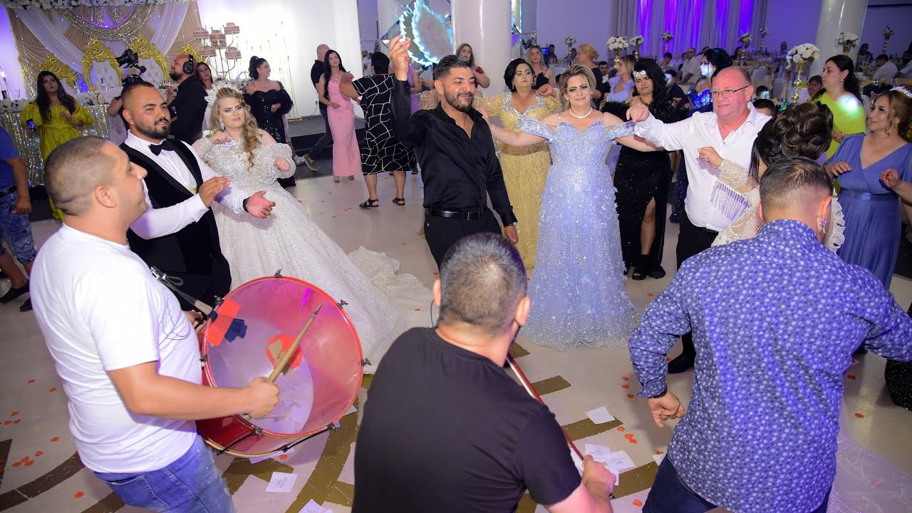 GRUP MUHTEŞEM - KAYBOLDUM GECELERDE EN YENI ROMAN HAVALARI / CANEL x VANUSHKA LIVE
