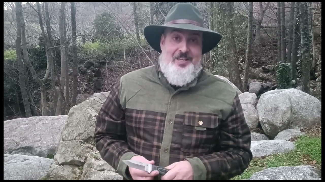 FELIZ 2025 Y REVISION AL CUDEMAN MT.1 #bushcraft #campo #edc #supervivencia #knives #survivalknife