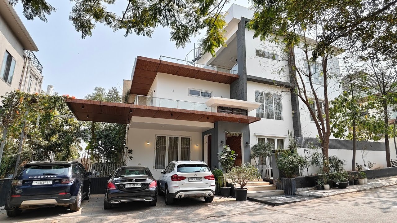 510 SQ Yard Luxury Gated fully furnished Triplex Villa for sale KOKAPET HYDERABAD ELIP PROPERTY