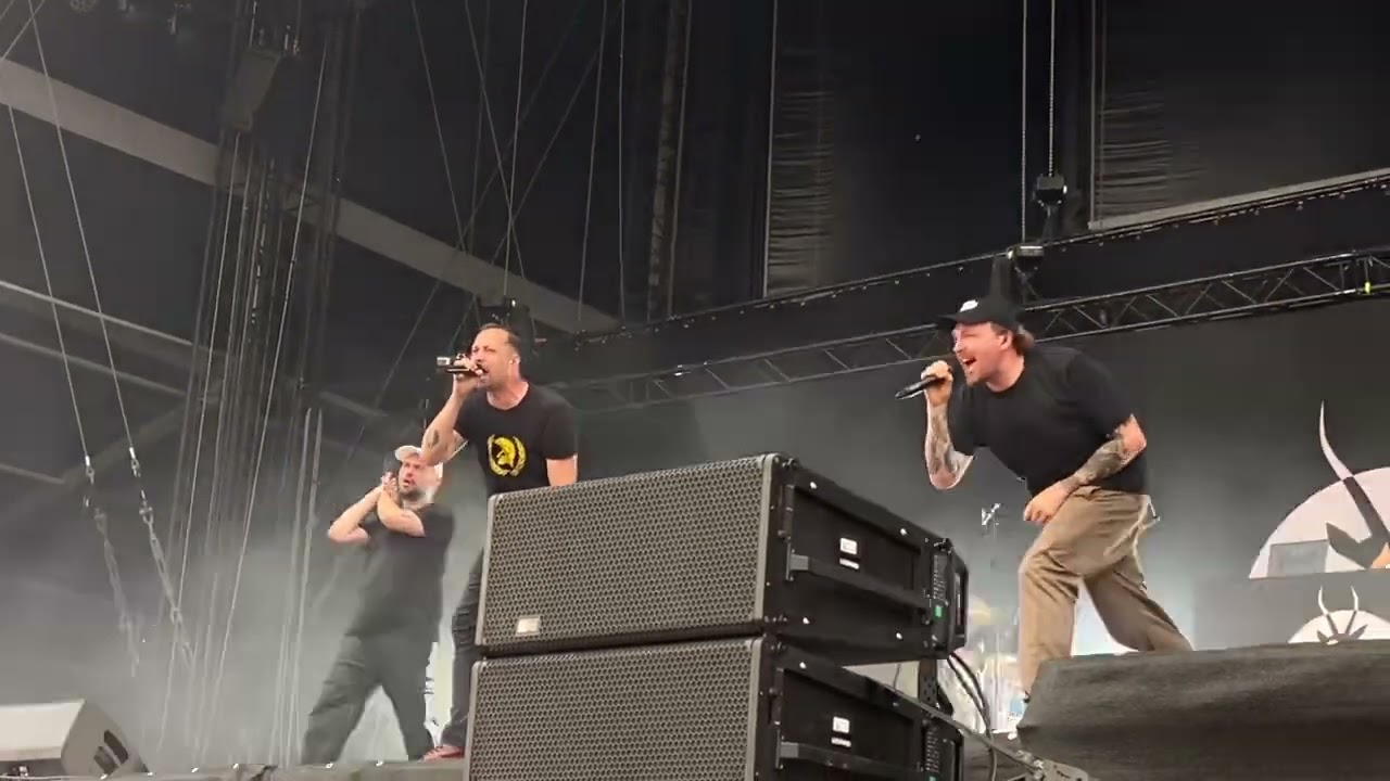 Antilopen Gang - Oberb&uuml;rgermeister (Livepremiere @ Deichbrand Festival 2024)