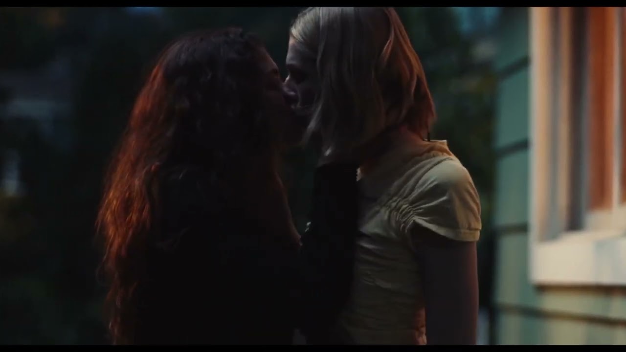 Euphoria 2x03   Kissing Scenes &mdash; Rue and Jules Zendaya and Hunter Schafer