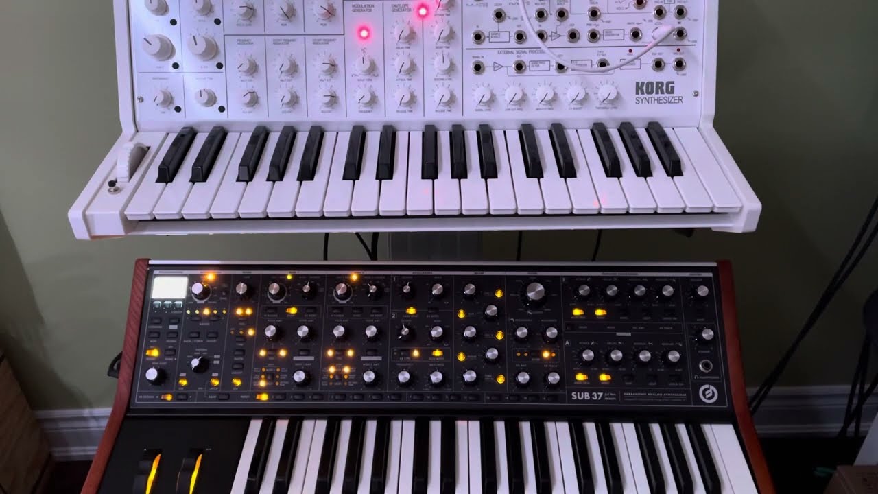 Moog Sub 37 and Korg MS-20 FS - Analog Bassline