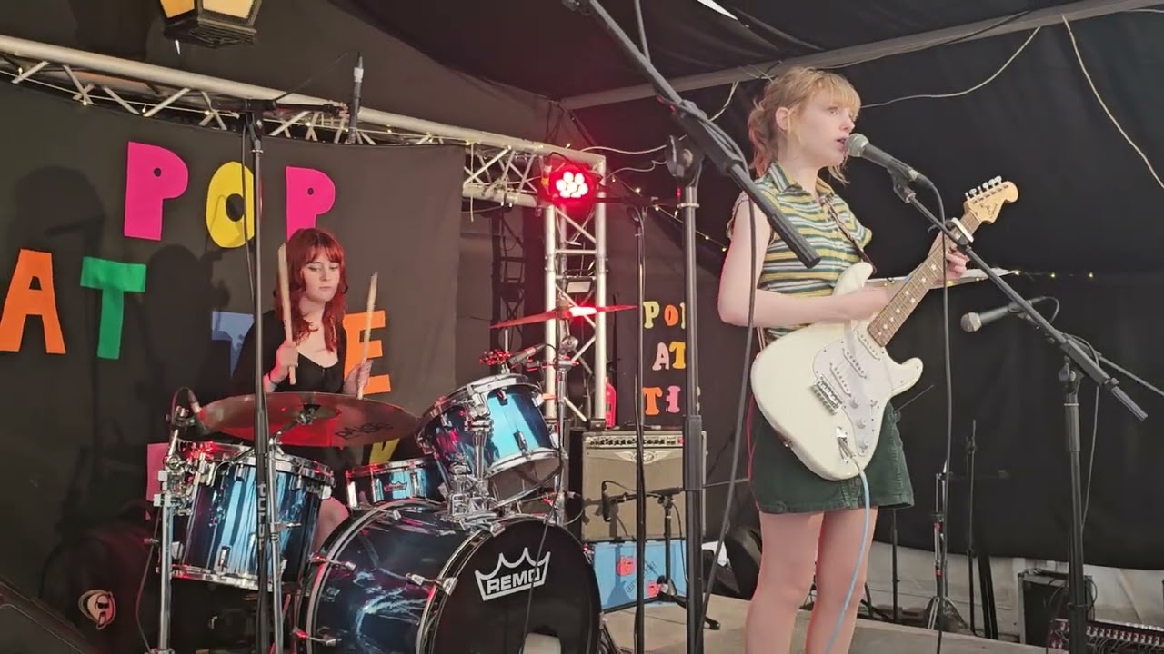 THE CORDS  'Come Saturday' at Pop At The Lock 2025