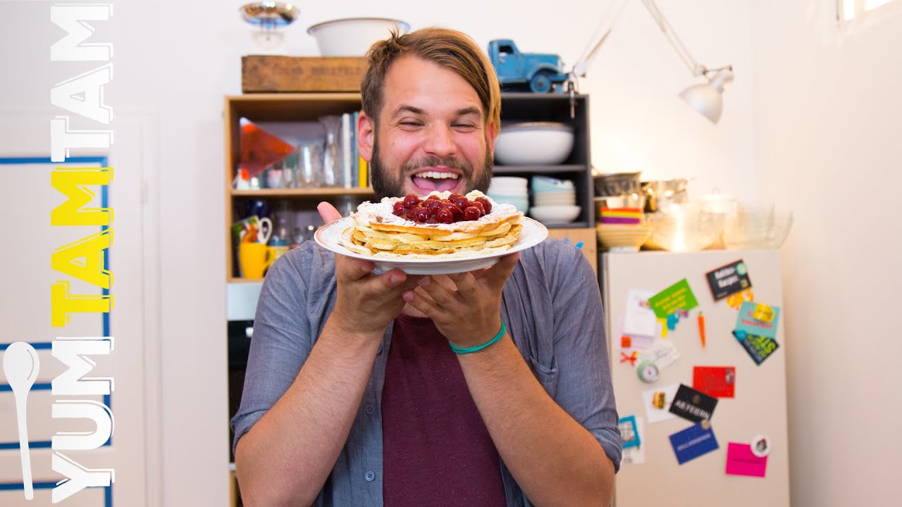 Fluffige Waffeln // mit Schoko-Kirsch-Kompott // #yumtamtam
