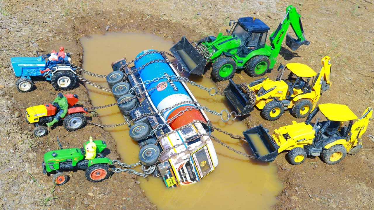 BharatBenz Tipper Accident Pulling HMT Tractor JCB 3dx Ford Tractor JCB 5CX Swaraj Tractor ? CS Toy