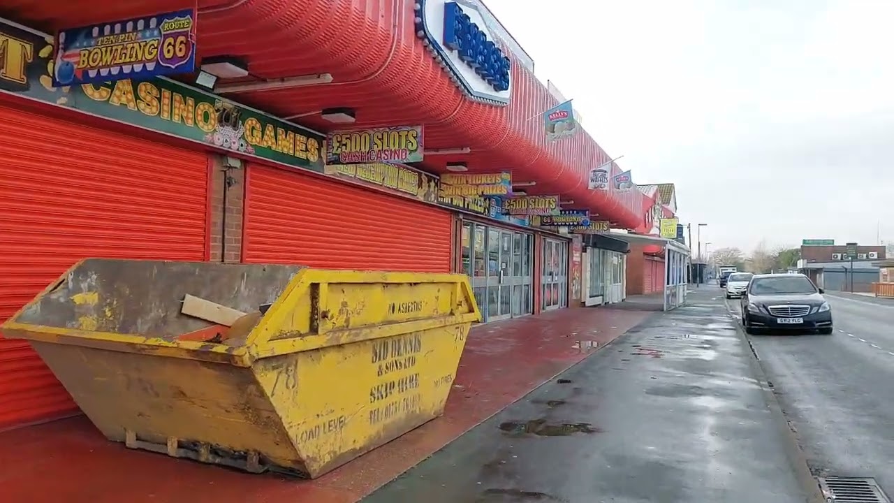 Trunch lane stuartsbar open few shops open amusement open chapel st leonards 