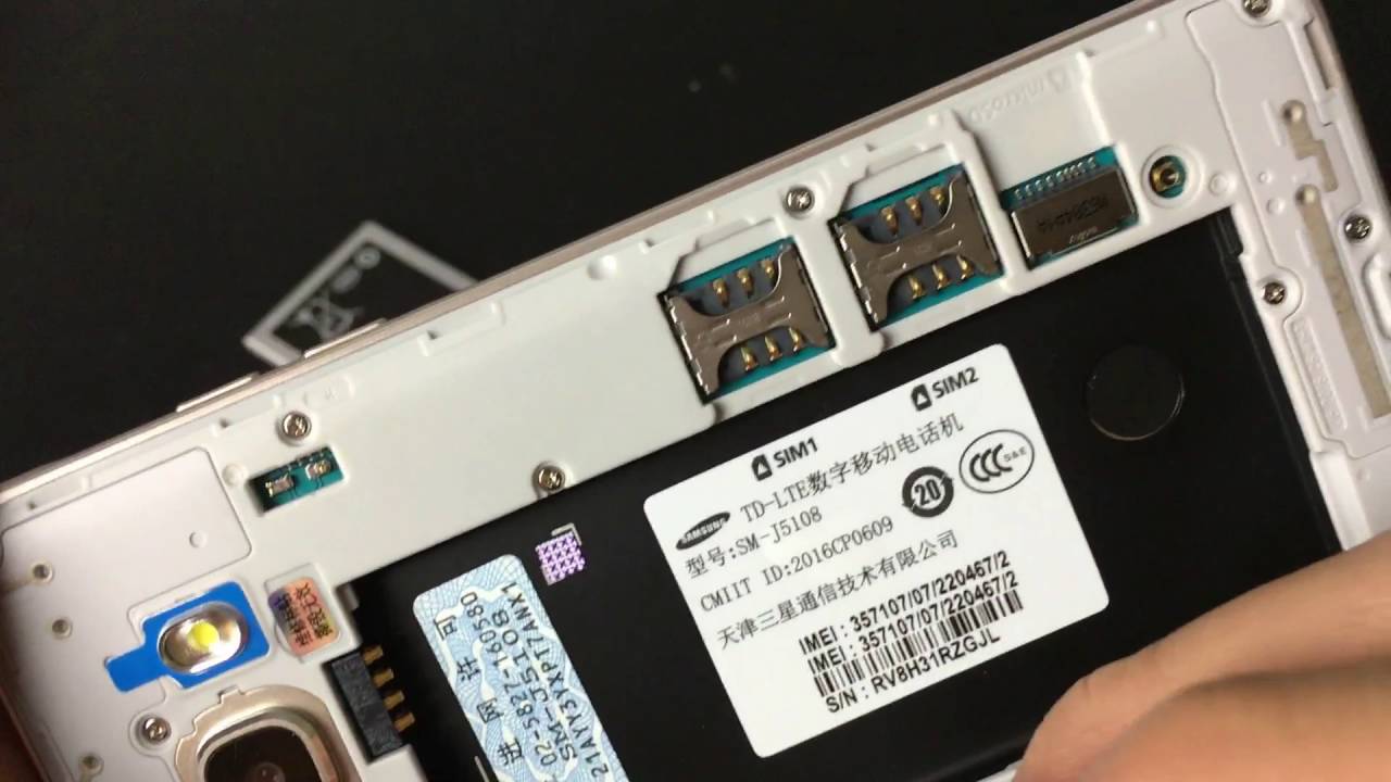 Как вставить Galaxy J5 (2016) Dual Sim и карту Micro SD