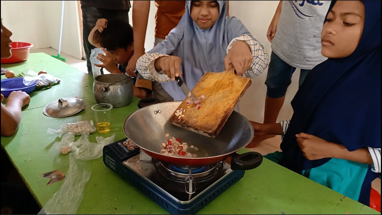 Hari Memasak Kelas 4, 5 & 6  (MASAK NASI LIWET)