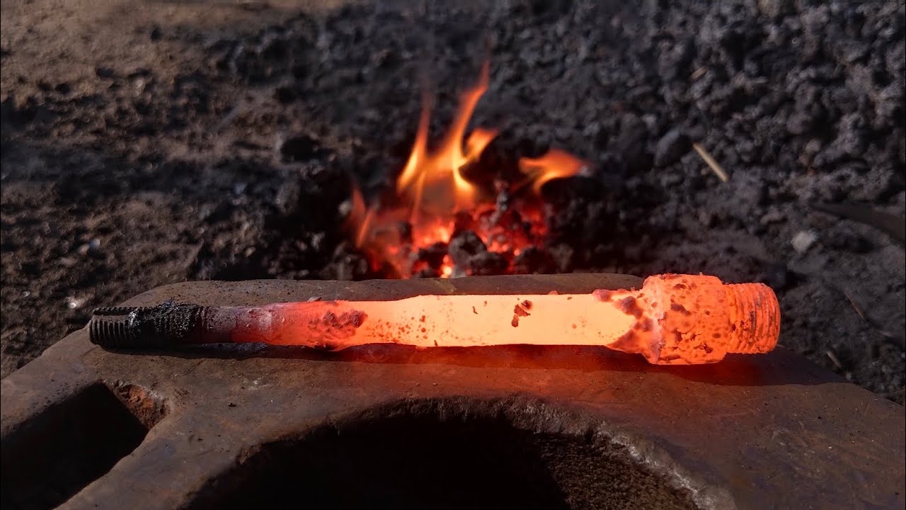 ￼ Country knife making / Blacksmithing /