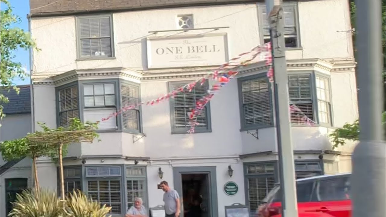 The One Bell Pub ( Crayford )