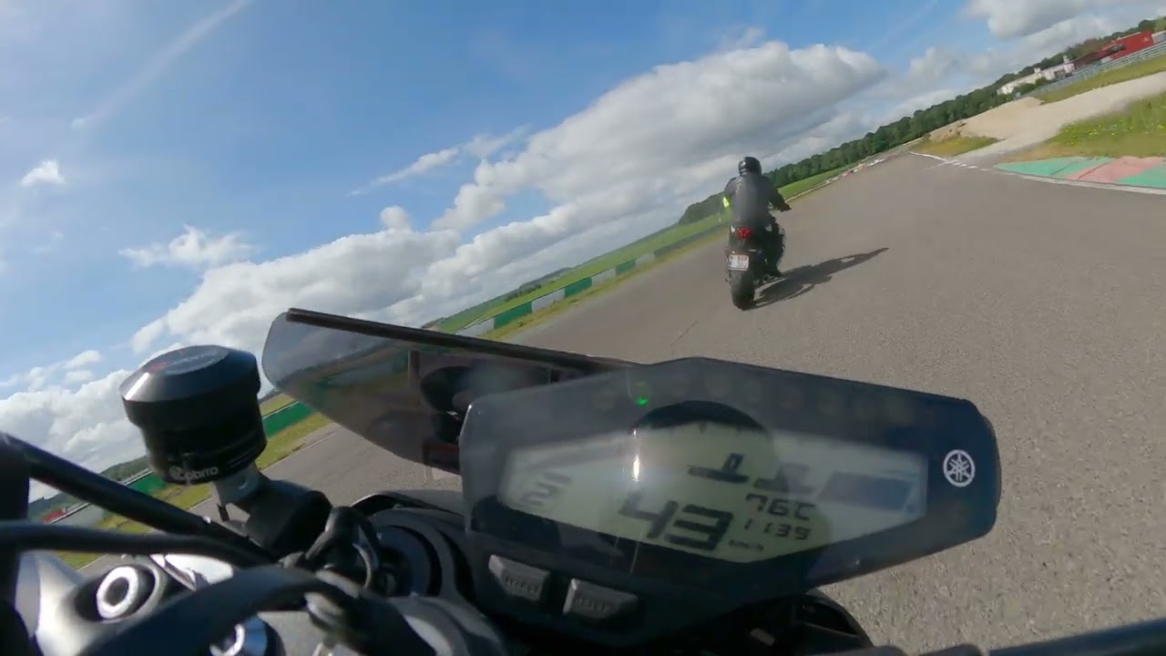 Yamaha MT-09 @ Jules Tacheny Circuit Mettet, session 2