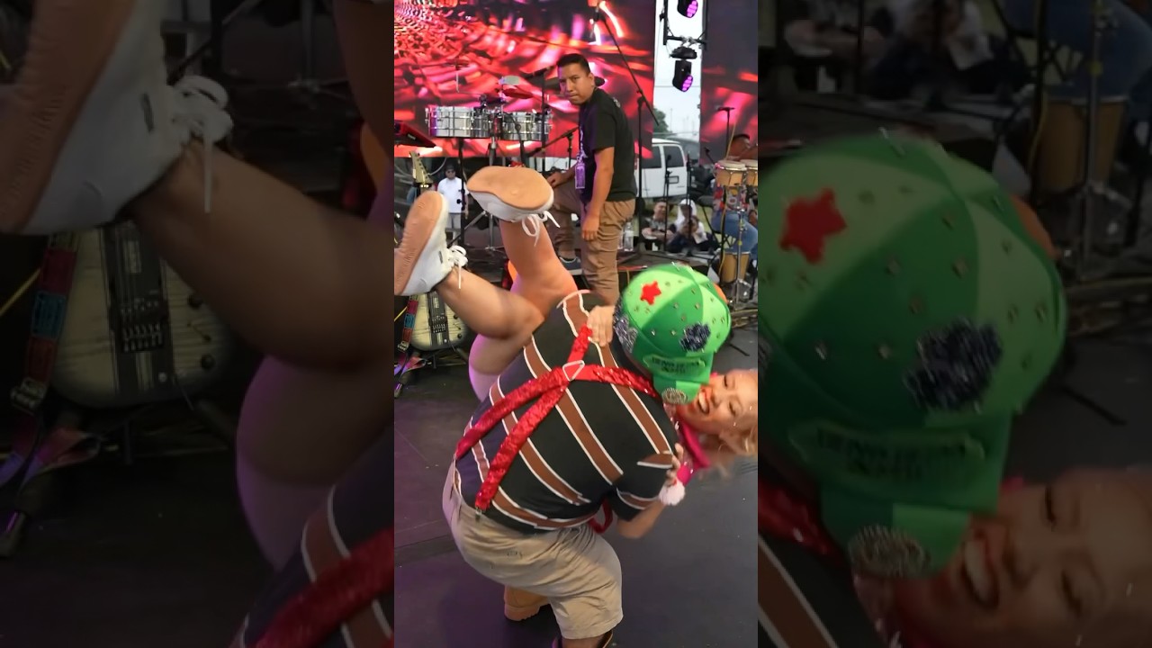 El nuevo Paso del medio metro y la peque&ntilde;a Nikol #richardtv #sonidopirata #cumbia
