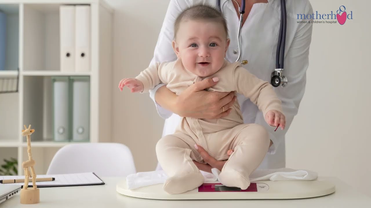 Baby Weaning Foods Guide | First Foods for 6 Month Baby | Dr. Madhuri Prabu | Motherhood Hospitals