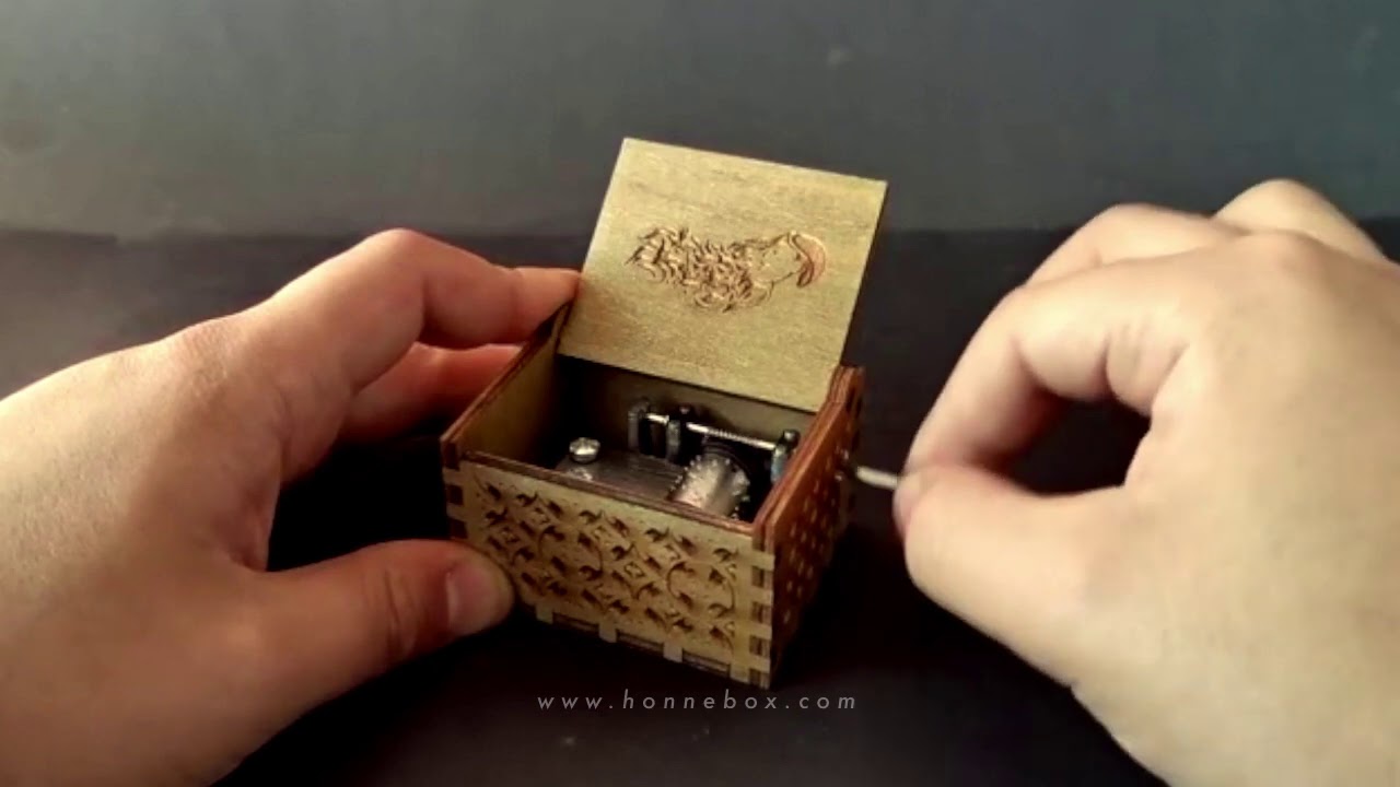 POCAHONTAS | MUSIC BOX BY HONNEBOX