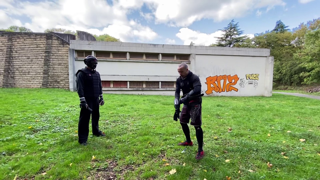 Sparring knife fighting Lajolo system team France