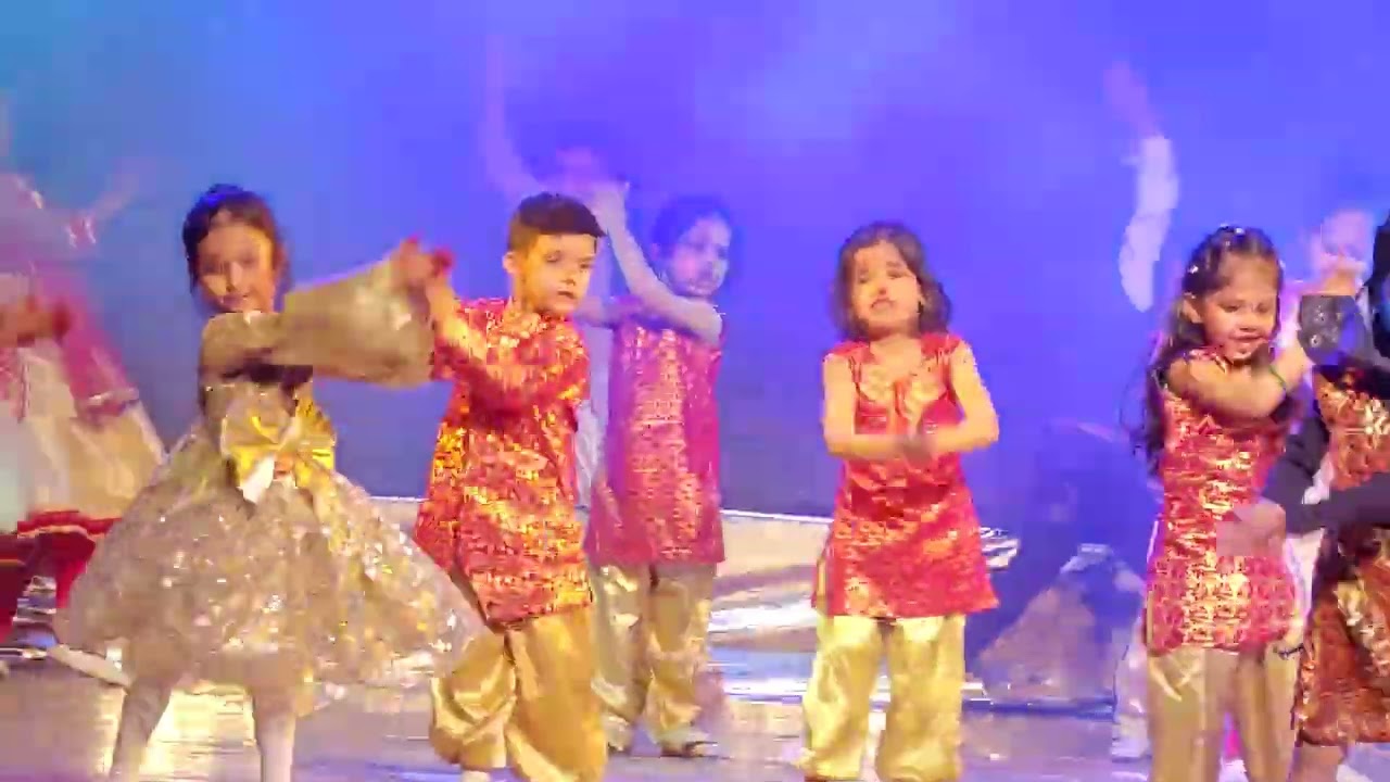 Semi - classical Dance by Ishanvi Saket on her Annual Function