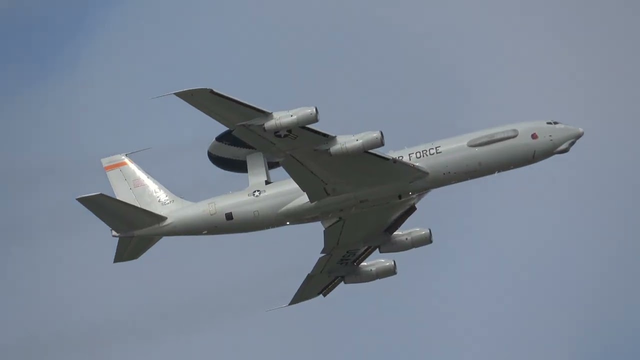 Misawa Air Bese USAF E-3G/JASDF E-2D [4K]