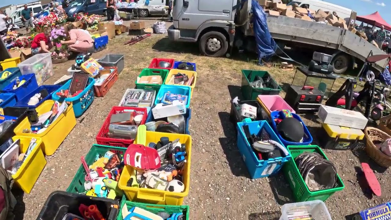 Old Man Buys Some Silver To Cross Yoda's Palm With (Torksey Car Boot Sale 26/06/24) Public Entry