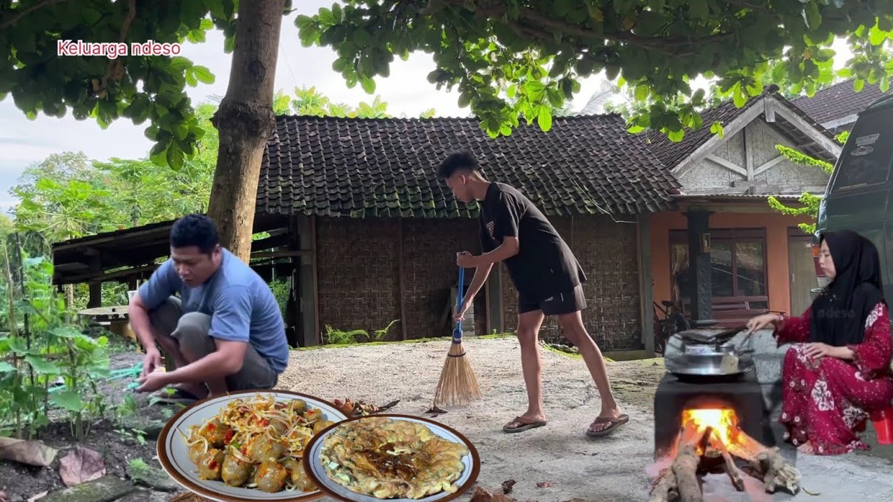 Aktivitas sore,masak tumis bakso kecambah tauge,telur dadar, makan bersama,masakan desa 