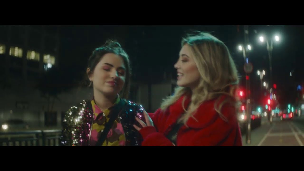 MARCELA & Ananda - Eu Preciso Fugir Daqui ( Videoclipe Oficial )