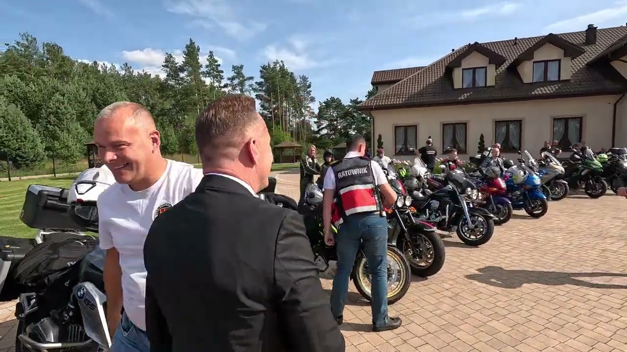 SYN SZADEGO SIĘ ŻENI