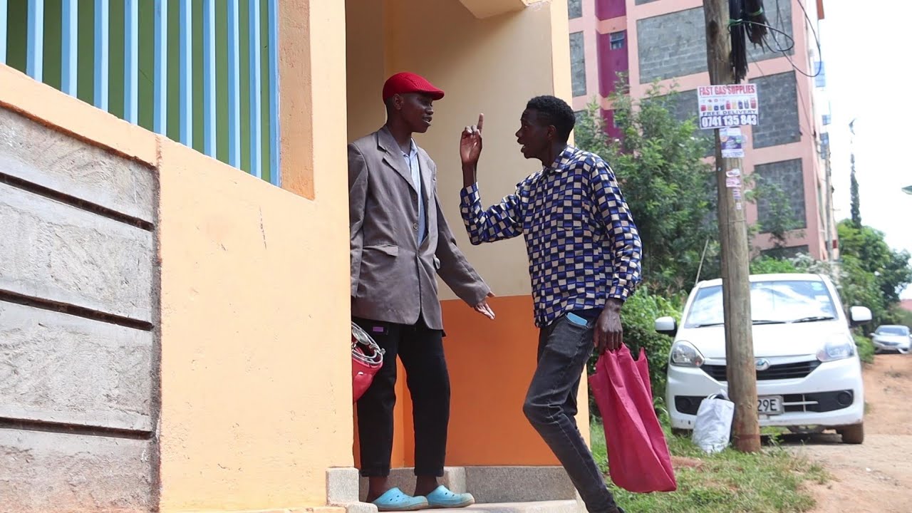 MR KK  MWENYEWE AMPIGA WAMSOO RISASI😅😅😅😅😅