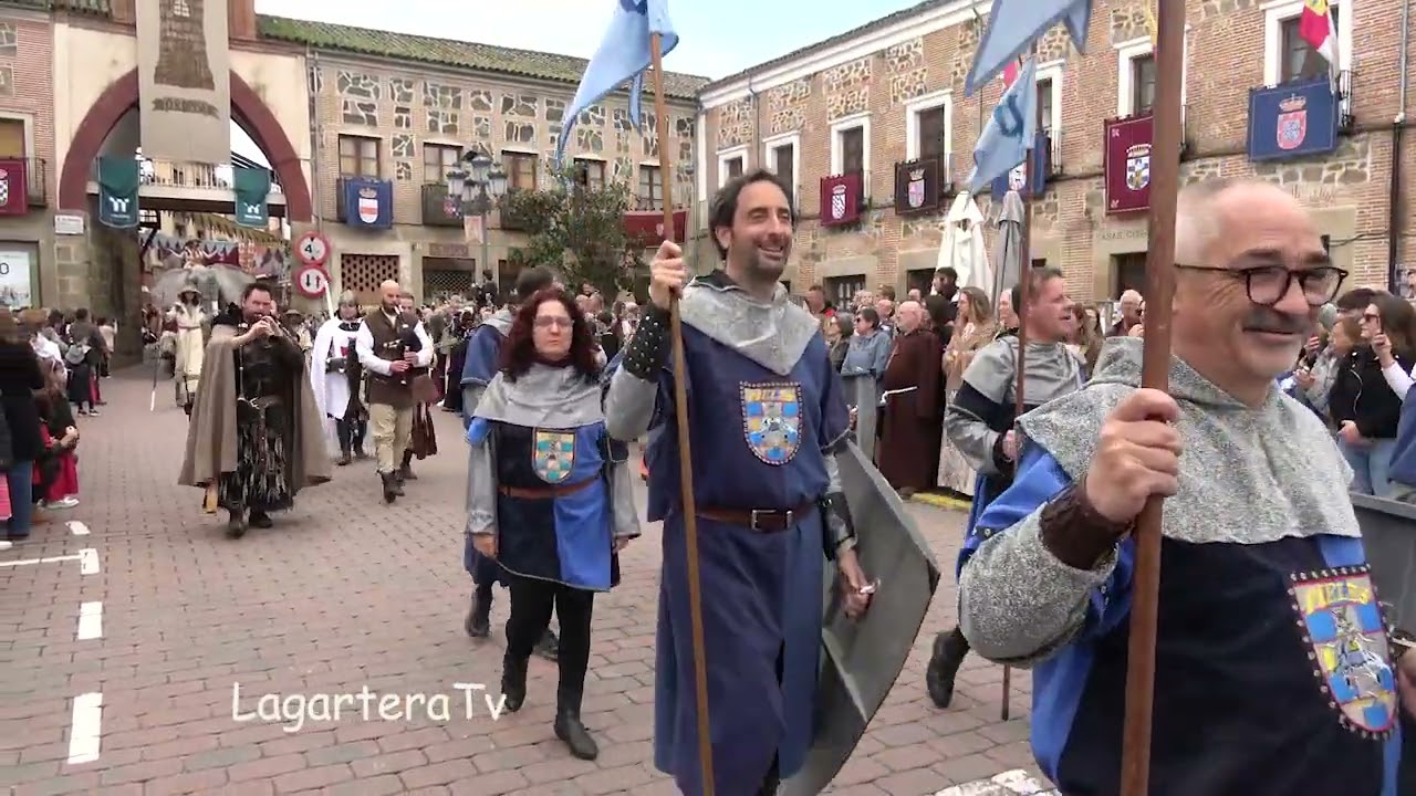 MEDIEVALES Pasacalles OROPESA Toledo Caballeros Damas Parte 01