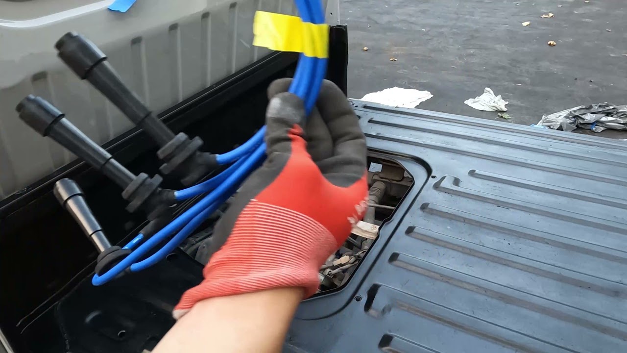 Suzuki Carry — быстрая и простая настройка (свечи зажигания, провода, крышка распределителя и ротор)