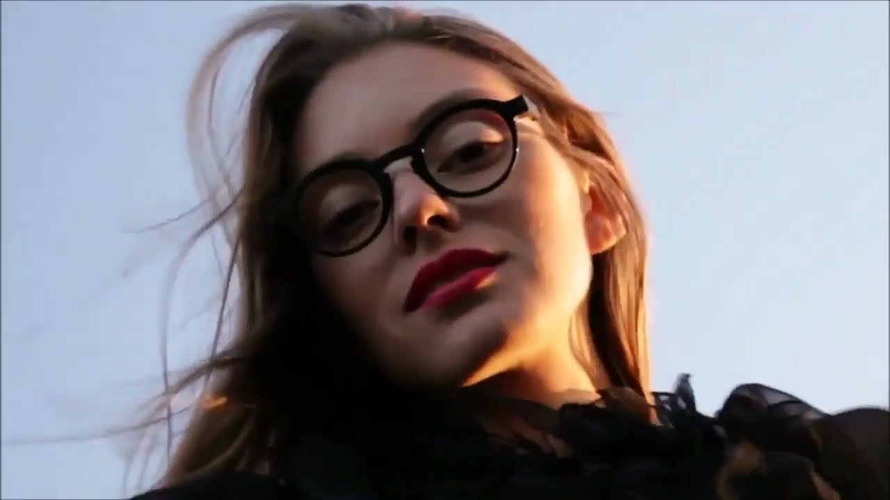 anne et valentin lookbook recoding scene