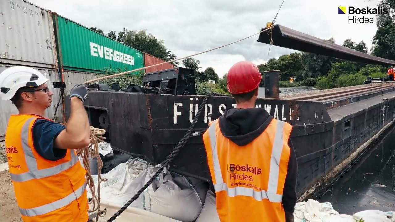 Boskalis Hirdes - Salvage of 2 World War Bombs