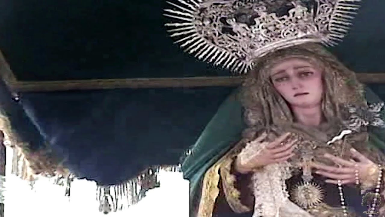 La Virgen del Sol en su salida procesional de 2006