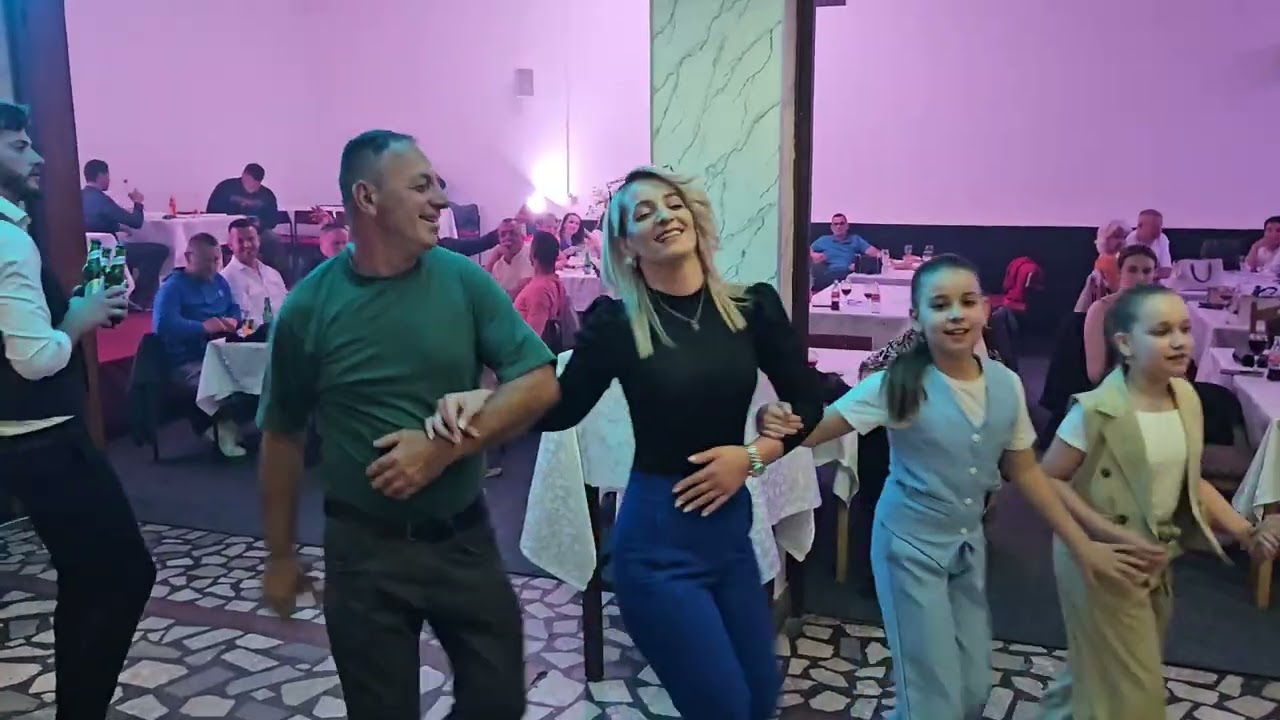 🔶️KOLO ZA ANIDU,SAJRU I SUANU🔶️BARI BEND🔶️DOBRO RASPOLOZENJE🔶️DR 🔶️