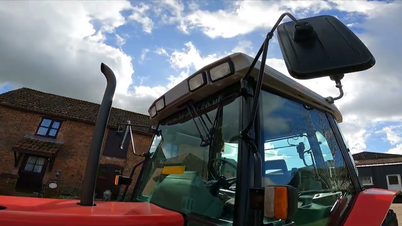 Massey Ferguson 6130 2WD