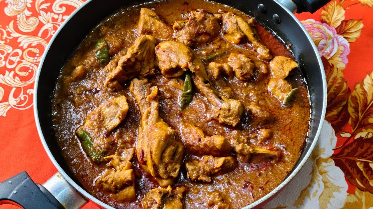 মুরগির মাংস রান্না।