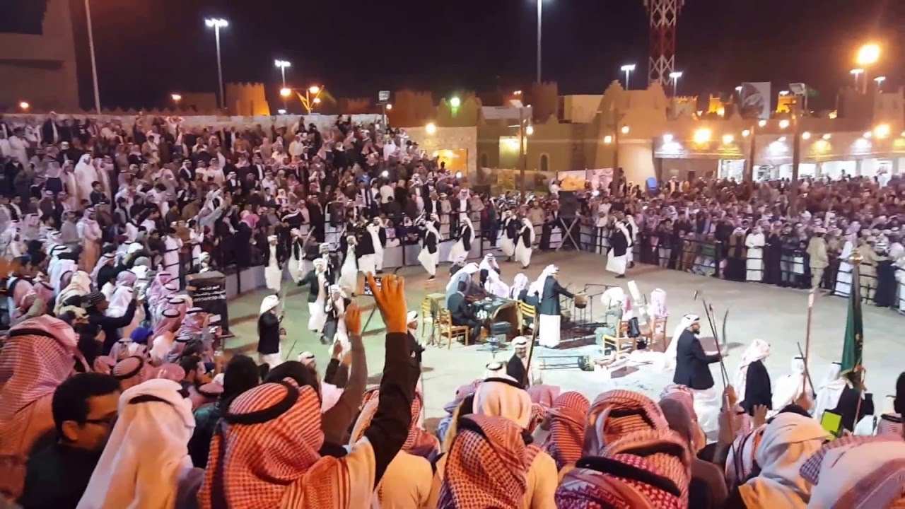 عرضة فرقة الباحة بمهرجان الجنادرية 30