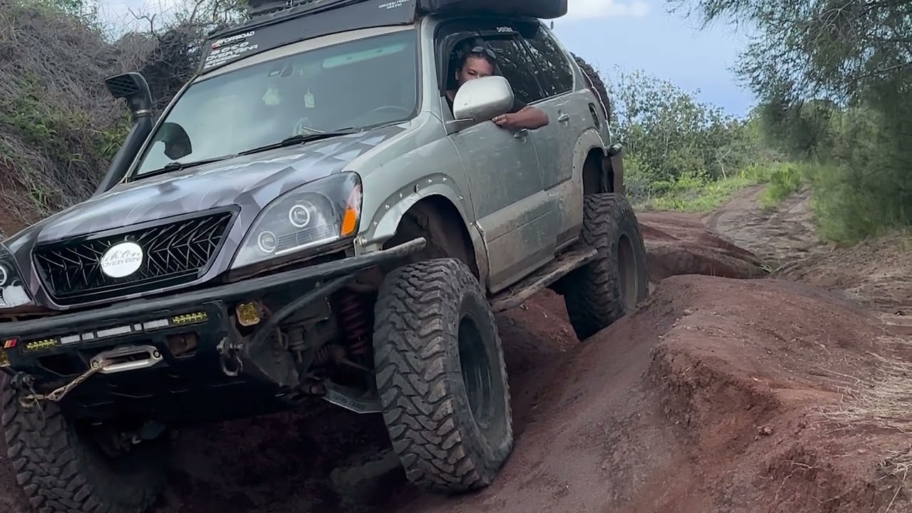 OVERAINA Takes Lexus GX470 Off-road To Peacock Flats For Solo Donkey Trail Run in Hawaii