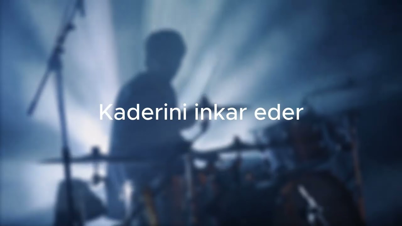 Adamlar - Yalnızlık Paylaşılmaz | Duman
