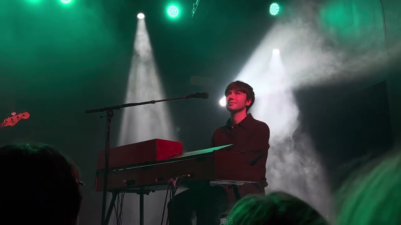 Krystal - Matt Maltese (live @ The Axis Club Theatre, Toronto [26/10/2022])