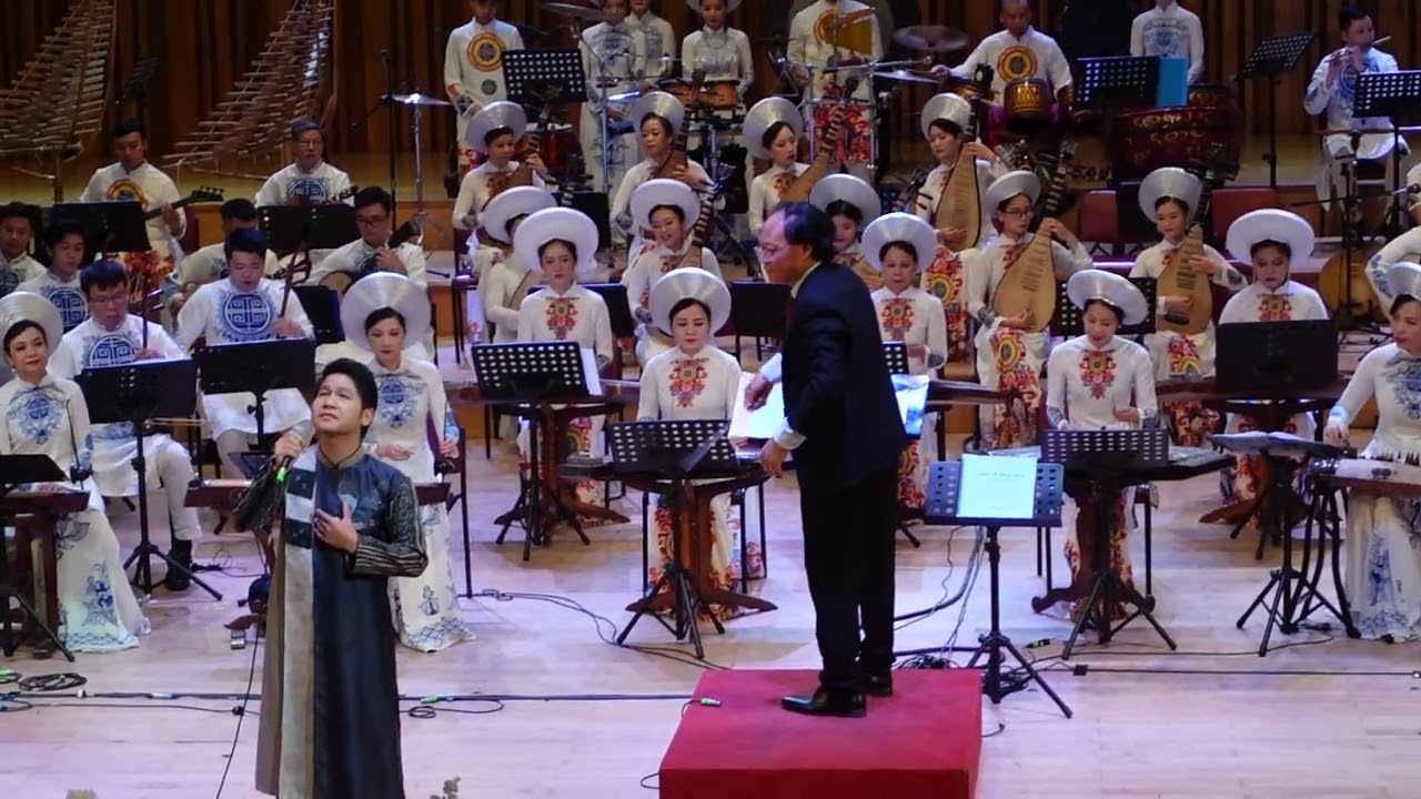 HÀ NỘI - HUẾ - SÀI GÒN - Trọng Tấn (Hòa nhạc dân tộc Rạng Đông)