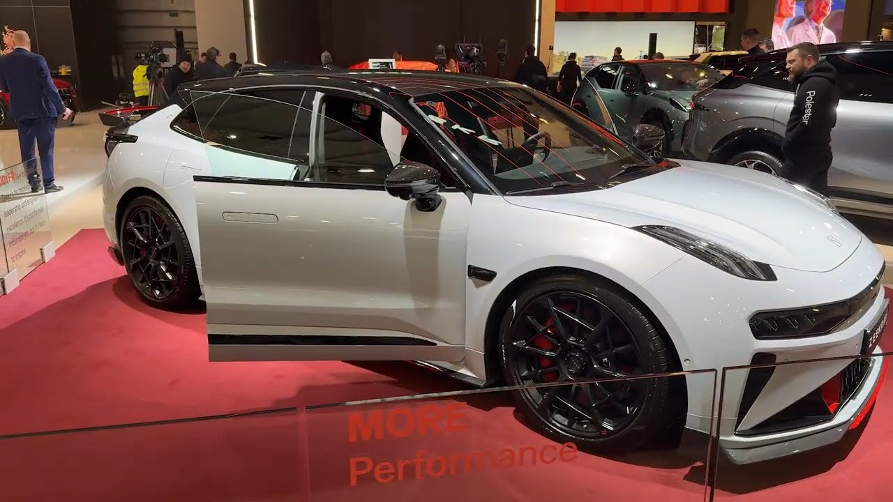 New Zeekr 001 FR (2026) &ndash; 1,300 HP Tesla Killer? | Tank Turn & Carbon Walkaround
