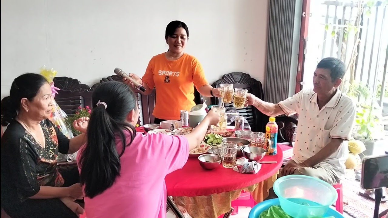 Karaoke Mừng Tuổi Mẹ Hiền Mùng 2 Tết Xuân Bính Ngọ 2026