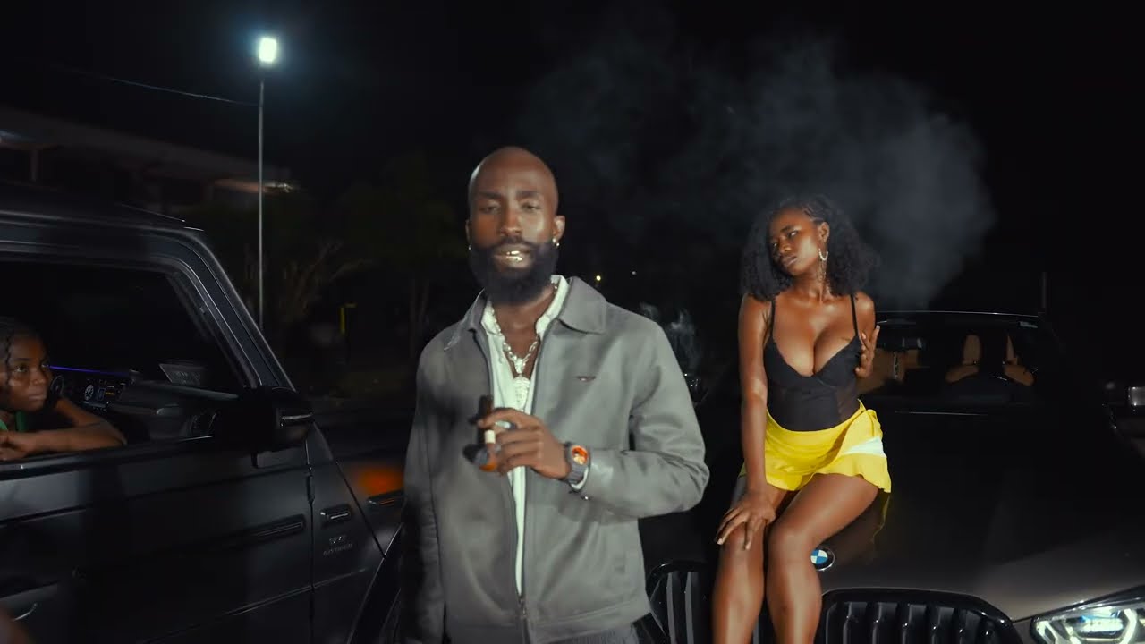 Oseikrom Sikanii - Sexy Scammer ft. DarkoVibes (Official Video)