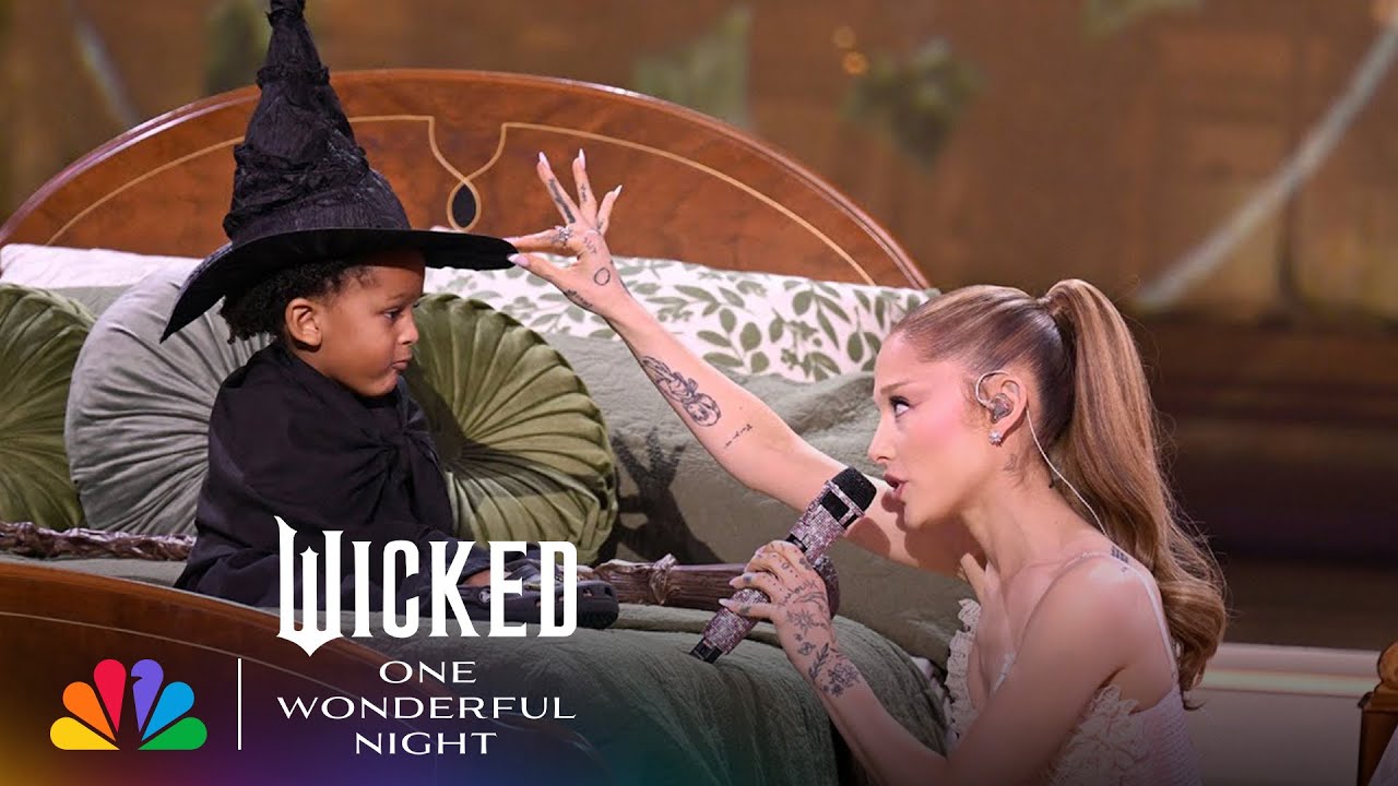 Ariana Grande Performs 
