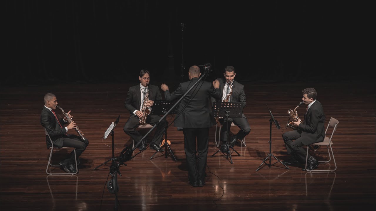 Hino 212 - Testemunhas verazes nós somos Quarteto saxofones