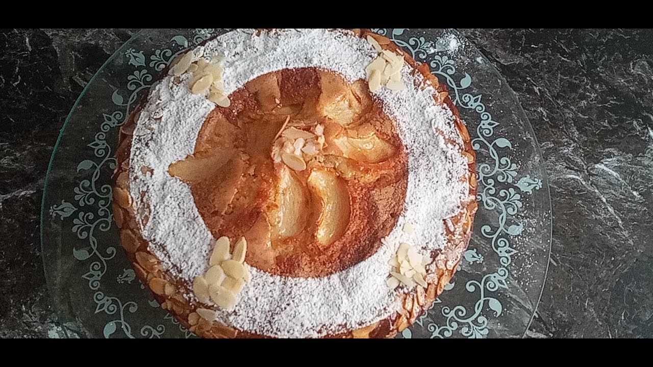 Gâteau très moelleux  au yaourt, pommes et poudre d'amande😋😋👍👍