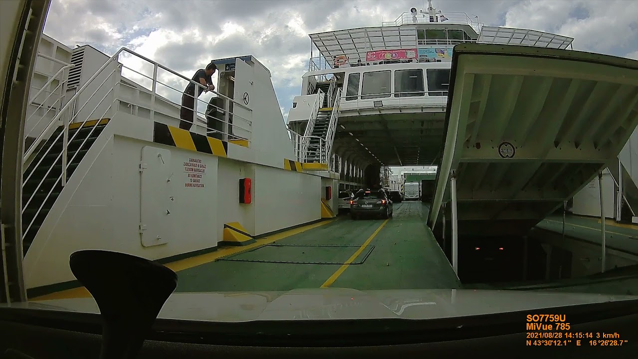Prom Split - Stari Grad (Hvar) - wjazd / wyjazd; Ferry Split - Stari Grad (Hvar) - entry / exit;