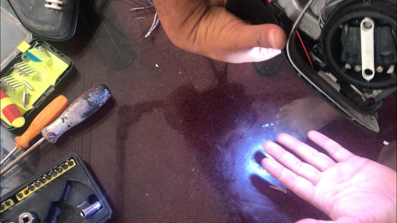 Retroviseur manuelle a rabbatable electrique +feu d'ambiance